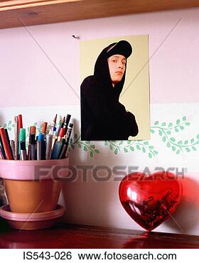 Stock Photo - photograph of 
teenage boy on 
wall. fotosearch 
- search stock 
photos, pictures, 
images, and photo 
clipart