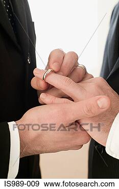 Arquivo Fotográficos - homossexual,  
par,  casório, 
 cerimônia. fotosearch 
- busca de fotos, 
imagens e clipart