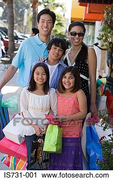 Stock Photography - family shopping 
trip. fotosearch 
- search stock 
photos, pictures, 
images, and photo 
clipart