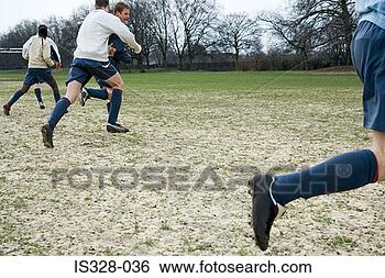 Hazır Fotoğraf - footballers,  
kaçakçilik. fotosearch 
- foto, resim, 
görüntü ve foto 
klipart ara