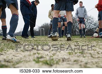 Hazır Fotoğraf - futbol,  koşmak, 
 pataklama,  yukariya. 
fotosearch - foto, 
resim, görüntü 
ve foto klipart 
ara