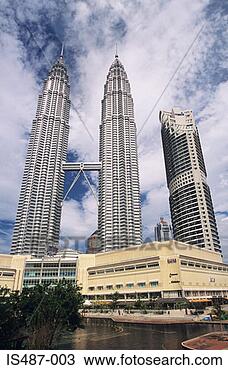 Banco de Imagem - petronas,  gêmeo, 
 torres. fotosearch 
- busca de fotos, 
imagens e clipart