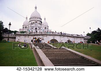 Stock Photo - france/paris: 
montmarte/sacre 
coeur. fotosearch 
- search stock 
photos, pictures, 
images, and photo 
clipart