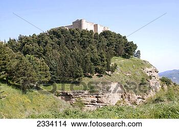 Stock Photo - norman hilltop 
castle, miglionico, 
basilicata, italy. 
fotosearch - search 
stock photos, 
pictures, images, 
and photo clipart