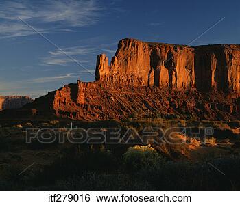 Stock Photo - sunrise over monument 
valley, arizona. 
fotosearch - search 
stock photos, 
pictures, images, 
and photo clipart