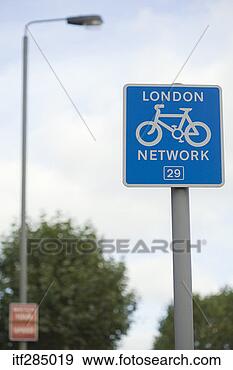 Stock Photograph - london bicycle 
network sign, 
london, england. 
fotosearch - search 
stock photos, 
pictures, images, 
and photo clipart