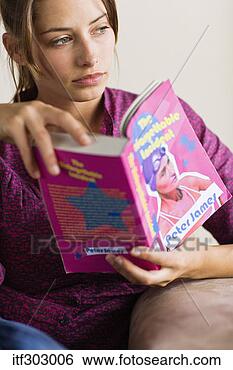 Banco de Imagem - pensativo,  mulher, 
 livro. fotosearch 
- busca de fotos, 
imagens e clipart