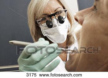 female-dentist-wearing_~3175.jpg