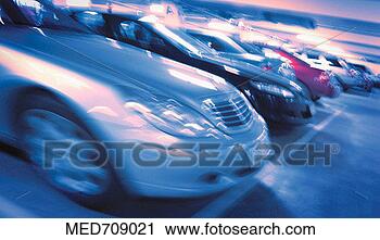 Arquivo de Fotografia - obscurecido,  
carros,  indoor, 
 estacionamento, 
 lote,  close-up. 
fotosearch - busca 
de fotos, imagens 
e clipart