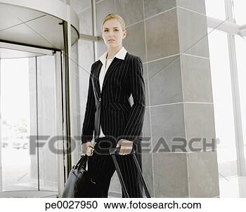 Stock Photography - businesswoman 
with luggage. 
fotosearch - search 
stock photos, 
pictures, images, 
and photo clipart