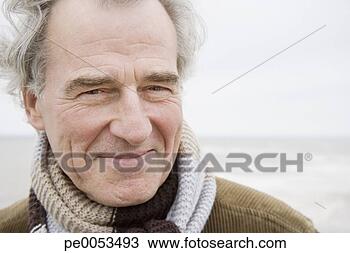 Banco de Imagem - homem,  boardwalk, 
 praia. fotosearch 
- busca de fotos, 
imagens e clipart