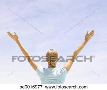 Foto - mulher,  ioga. 
fotosearch - busca 
de fotos, imagens 
e clipart