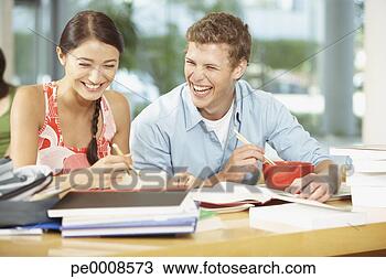 Banco de Imagem - jovem,   adultos, 
  comer,   tigelas, 
  noodles,   chopsticks. 
fotosearch - busca 
de fotos, imagens 
e clipart
