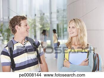 Banco de Imagem - jovem,  mulher, 
 homem,  escola. 
fotosearch - busca 
de fotos, imagens 
e clipart