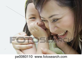 Arquivo de Fotografias - mulher,  jovem, 
 menina,  dentro, 
 ligar. fotosearch 
- busca de fotos, 
imagens e clipart