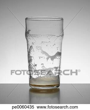 empty-glass-beer_~pe0060435.jpg