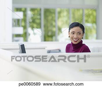 Arquivo Fotográficos - executiva,  escritório. 
fotosearch - busca 
de fotos, imagens 
e clipart