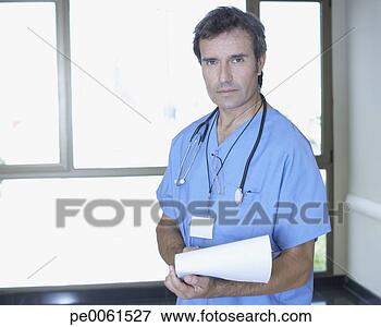 Foto - hospitalar,  trabalhador, 
 corredor,  grande, 
 janela,  área 
de. fotosearch 
- busca de fotos, 
imagens e clipart