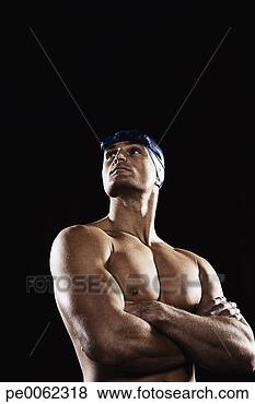 Banco de Imagem - nadador,  desgastar, 
 boné,  óculos 
proteção,  braços, 
 cruzado. fotosearch 
- busca de fotos, 
imagens e clipart