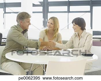 Banco de Imagem - agitação,  woman’s, 
 mão,  escritório. 
fotosearch - busca 
de fotos, imagens 
e clipart