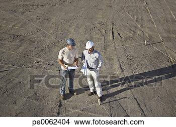 Banco de Imagem - construção,  trabalhadores, 
 novo,  construção, 
 local. fotosearch 
- busca de fotos, 
imagens e clipart
