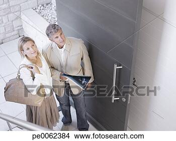Banco de Imagem - par,  ver,  lar, 
 venda. fotosearch 
- busca de fotos, 
imagens e clipart