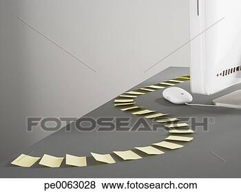 Banco de Imagem - rastro,  adesivo, 
 notas,  computador, 
 difícil,  conduzir. 
fotosearch - busca 
de fotos, imagens 
e clipart