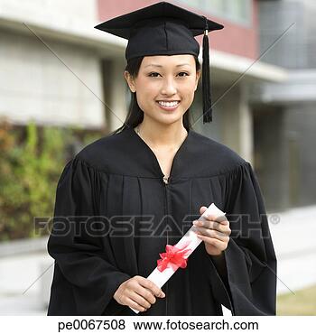 Método Hay Group Mujer-graduacion-gorra_~pe0067508