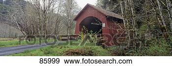 Stock Photograph - covered bridge 
over yachats river 
lincoln county 
or. fotosearch 
- search stock 
photos, pictures, 
images, and photo 
clipart