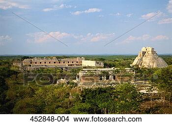 Stock Photo - mexico, yucatan, 
uxmal, pyramid 
of the magician, 
house of the turtles. 
fotosearch - search 
stock photos, 
pictures, images, 
and photo clipart