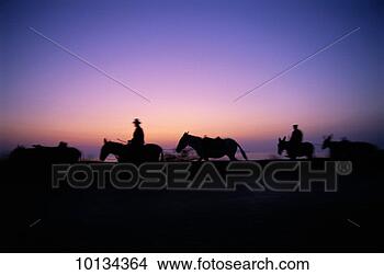 Stock Photo - town of pyrgos, 
santorini, greece. 
fotosearch - search 
stock photos, 
pictures, images, 
and photo clipart