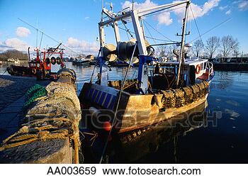 Stock Photograph - harbour of honfleur 
in normandy, france. 
fotosearch - search 
stock photos, 
pictures, images, 
and photo clipart