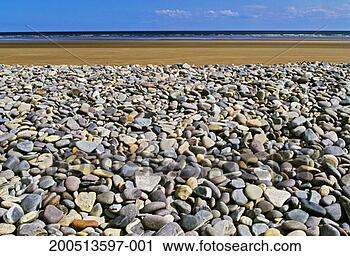 Stock Photography - republic of ireland, 
leinster, county 
louth, stones 
on beach. fotosearch 
- search stock 
photos, pictures, 
images, and photo 
clipart