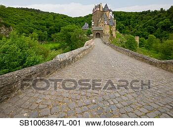 Stock Photography - germany, burg 
elitz, pathway 
to mediaeval fortress. 
fotosearch - search 
stock photos, 
pictures, images, 
and photo clipart