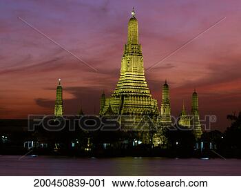 Stock Photography - thailand, bangkok, 
wat arun, dusk. 
fotosearch - search 
stock photos, 
pictures, images, 
and photo clipart