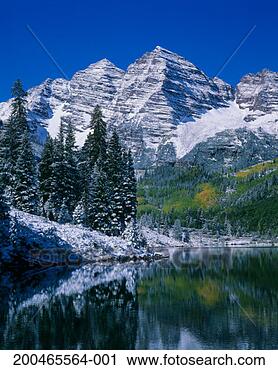 Stock Photography - usa, colorado, 
maroon bells and 
maroon lake with 
snow, autumn. 
fotosearch - search 
stock photos, 
pictures, images, 
and photo clipart