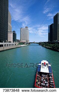 Stock Photo - tour boat in the 
chicago river, 
chicago, illinois, 
usa. fotosearch 
- search stock 
photos, pictures, 
images, and photo 
clipart