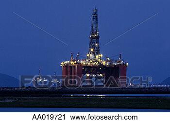 Stock Photography - oil rigs in the 
north sea. fotosearch 
- search stock 
photos, pictures, 
images, and photo 
clipart