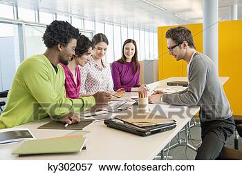 图片 - 企业管理人员, 讨论, 在中, 一, 办公室 ky3