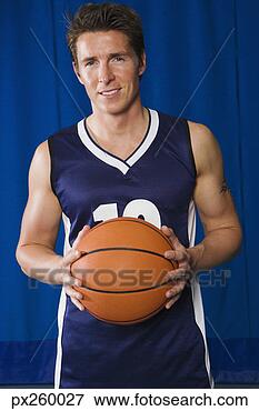 Foto - homem,  basquetebol. 
fotosearch - busca 
de fotos, imagens 
e clipart