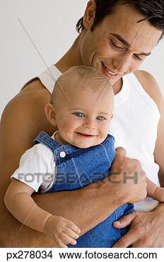 Banco de Imagem - pai,  segurando, 
 filho. fotosearch 
- busca de fotos, 
imagens e clipart