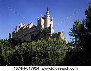 Stock Photo - alcazar segovia 
spain. fotosearch 
- search stock 
photos, pictures, 
images, and photo 
clipart