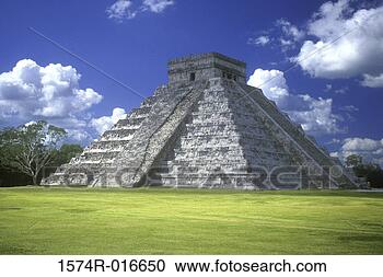 Stock Photography - el castillo chichen 
itza (mayan) mexico. 
fotosearch - search 
stock photos, 
pictures, images, 
and photo clipart