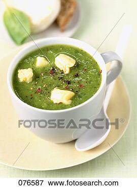 Foto - courgette,  sopa, 
 goat's,  queijo. 
fotosearch - busca 
de fotos, imagens 
e clipart