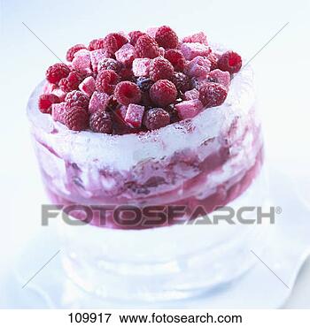 bora-bora-iced-cake_~109917.jpg