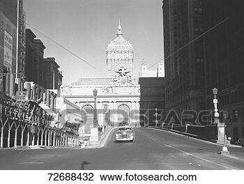 Stock Photo - car riding on 
street,  grand 
central station 
in background, 
 new york. fotosearch 
- search stock 
photos, pictures, 
images, and photo 
clipart