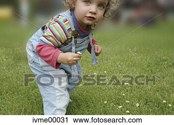 Stock Photography - to employ, summer, 
angle of view, 
grass, hand, summers, 
funny. fotosearch 
- search stock 
photos, pictures, 
images, and photo 
clipart