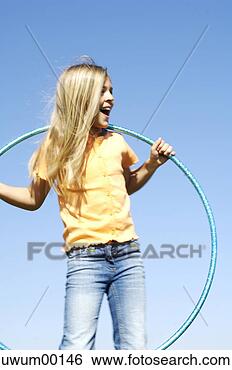 Banco de Imagem - movimento,  prazer, 
 alegria,  piscinas, 
 jogo,  prazer, 
 aro. fotosearch 
- busca de fotos, 
imagens e clipart
