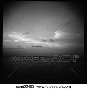Hazır Fotoğraf - plaj,  dini bayram, 
 boşaltma,  tayland, 
 deniz,  su,  
sular. fotosearch 
- foto, resim, 
görüntü ve foto 
klipart ara