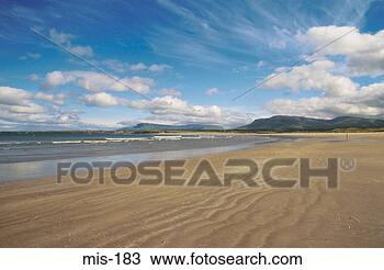 Stock Photo - empty beach republic 
of ireland. fotosearch 
- search stock 
photos, pictures, 
images, and photo 
clipart